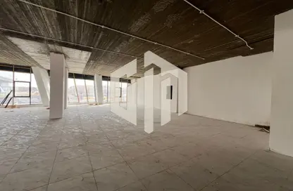 مساحات مكتبية - استوديو - 2 حمامات للايجار في شارع التسعين - التجمع الخامس - مدينة القاهرة الجديدة - القاهرة