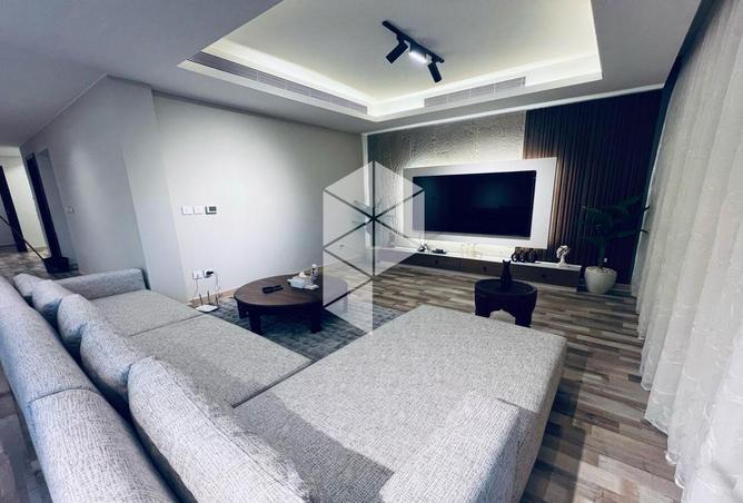 8279100 - Property Main Image