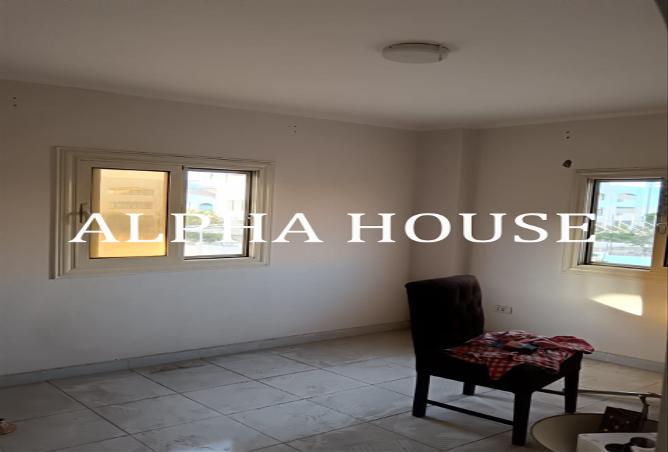 8066070 - Property Image 3