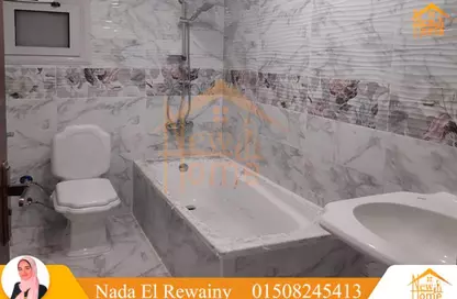 Apartment - 3 Bedrooms - 2 Bathrooms for sale in Al Farouk Omar St. - Smouha - Hay Sharq - Alexandria
