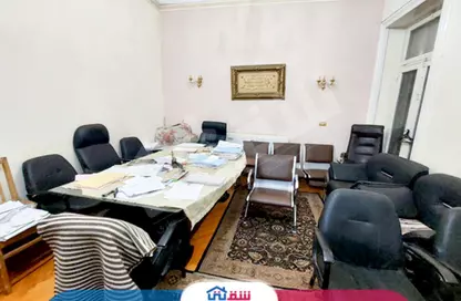 Apartment - 5 Bedrooms - 2 Bathrooms for sale in El Shatby - Hay Wasat - Alexandria
