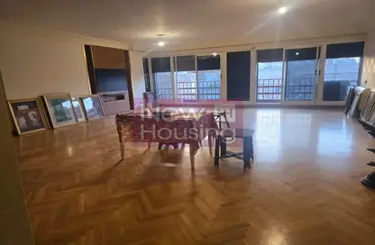 شقة - 3 غرف نوم - 3 حمامات للبيع في الزمالك - القاهرة