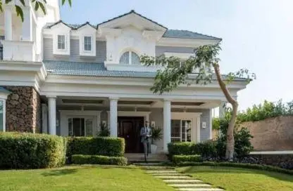 Villa - 4 Bedrooms - 4 Bathrooms for sale in Kingsway - Boulevard Road - Green Belt - 6 October City - Giza