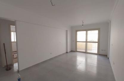 Apartment - 2 Bedrooms - 1 Bathroom for sale in Degla Palms - Al Wahat Road - 6 October City - Giza