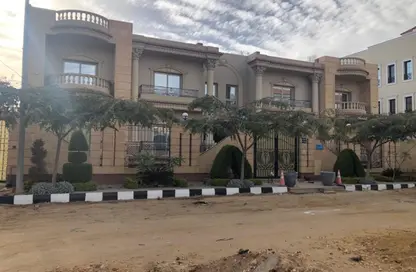 فيلا - 8 غرف نوم - 8 حمامات للبيع في امتداد غرب جولف - كمبوندات القطامية - القطامية - مدينة القاهرة الجديدة - القاهرة