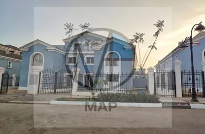 Townhouse - 4 Bedrooms - 4 Bathrooms for sale in Heliopolis Hills - 6th District - Obour City - Qalyubia