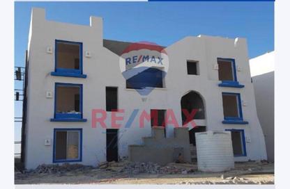 Chalet - 3 Bedrooms - 2 Bathrooms for sale in Mountain View - Ras Al Hekma - North Coast