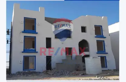 Chalet - 3 Bedrooms - 2 Bathrooms for sale in Mountain View - Ras Al Hekma - North Coast