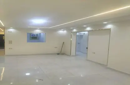 Apartment - 3 Bedrooms - 2 Bathrooms for sale in Al Lebeny Axis - El Mariouteya - Faisal - Hay El Haram - Giza