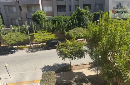 Apartment - 2 Bedrooms - 2 Bathrooms for sale in Palm Hills Village Gate - South Investors Area - New Cairo City - Cairo