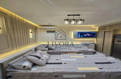 Apartment - 1 Bedroom - 1 Bathroom for sale in Degla Palms - Al Wahat Road - 6 October City - Giza