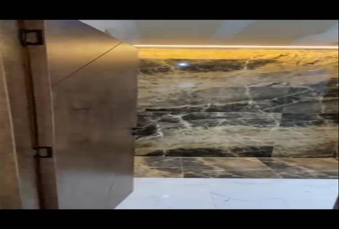 8238708 - Property Image 2