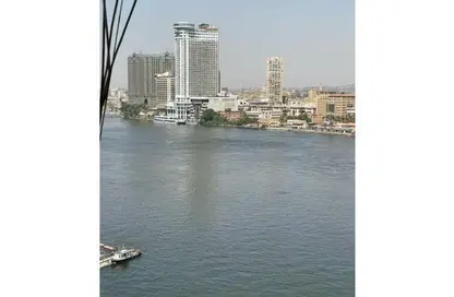 شقة - 4 غرف نوم - 4 حمامات للبيع في شارع الجزيره - الزمالك - القاهرة