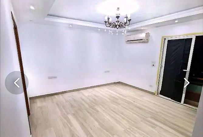 8521476 - Property Image 2