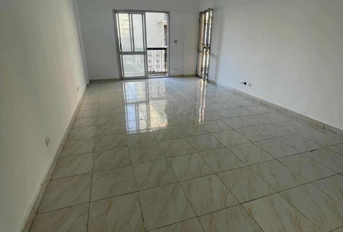 8251604 - Property Main Image