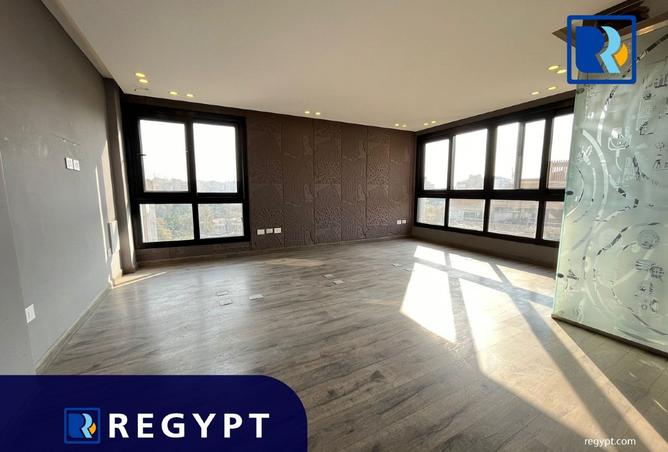 8106090 - Property Image 3