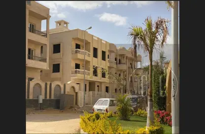 Villa - 7 Bedrooms - 7 Bathrooms for sale in Tamr Hena - 5th Settlement Compounds - The 5th Settlement - New Cairo City - Cairo