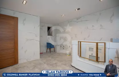 Apartment - 5 Bedrooms - 4 Bathrooms for sale in Zezenia - Hay Sharq - Alexandria