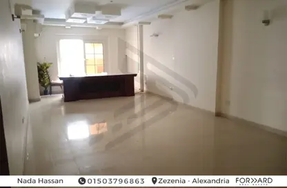 Apartment - 3 Bedrooms - 1 Bathroom for sale in Zezenia - Hay Sharq - Alexandria