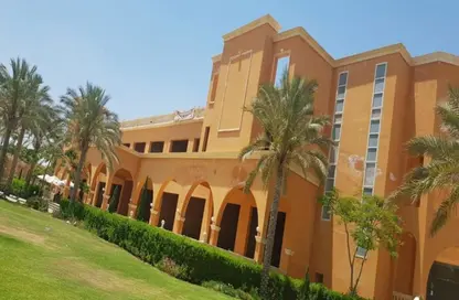 فيلا - 6 غرف نوم - 4 حمامات للبيع في ستيلا هليوبوليس - طريق مصر إسماعيلية الصحراوي - القاهرة