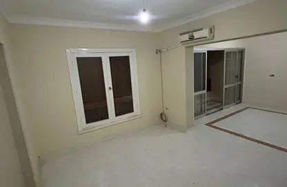 Apartment - 3 Bedrooms - 2 Bathrooms for sale in Al Bashayer District - 6 October City - Giza