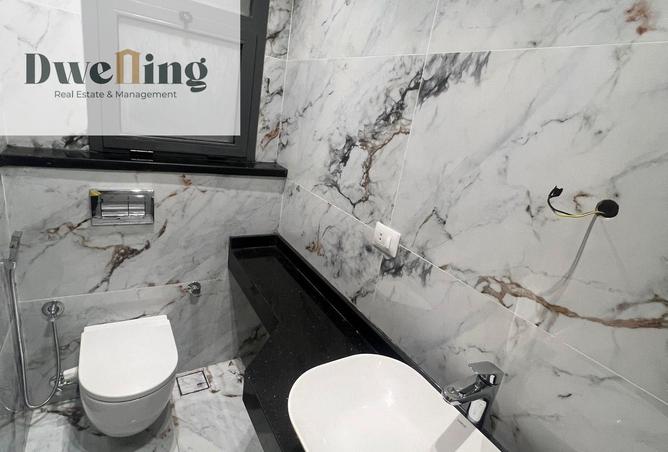 8193915 - Property Image 2