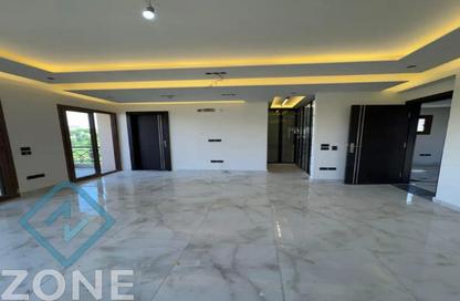 Villa - 4 Bedrooms - 3 Bathrooms for rent in Madinaty - Cairo