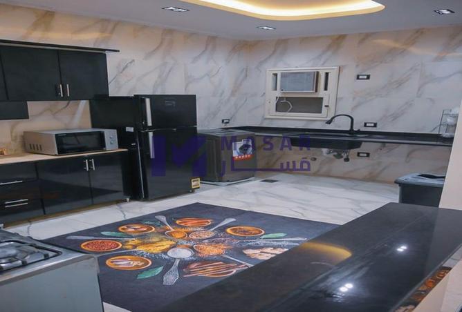 8121850 - Property Image 3