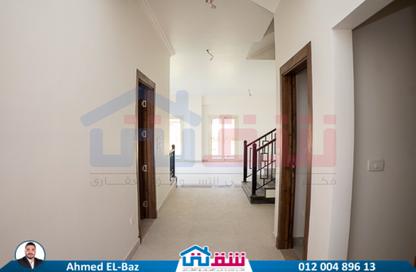 فيلا - 5 غرف نوم - 3 حمامات للبيع في سكاي لاين - سموحة - حي شرق - الاسكندرية