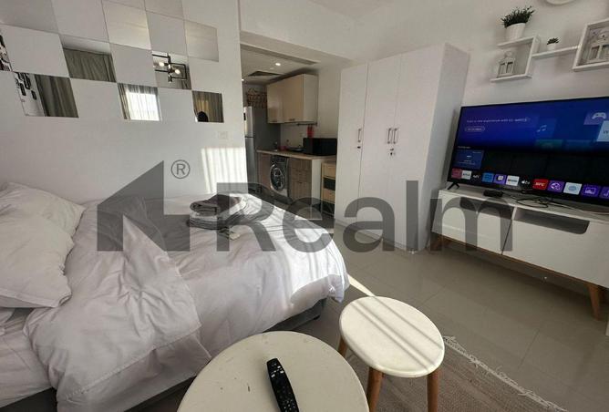 8353201 - Property Image 2