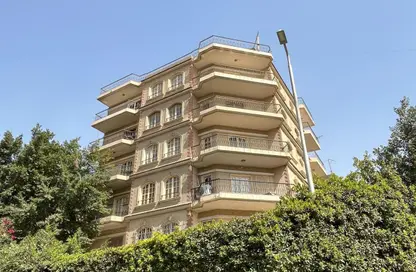 بناية كاملة - 8 غرف نوم - 8 حمامات للبيع في حي المعادي - القاهرة