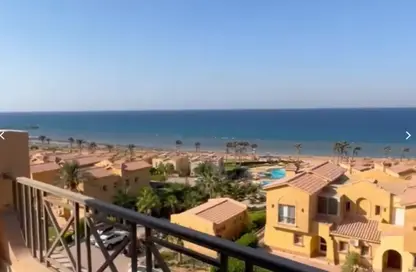 Chalet - 2 Bedrooms - 3 Bathrooms for sale in La Vista Gardens - La Vista - Al Ain Al Sokhna - Suez