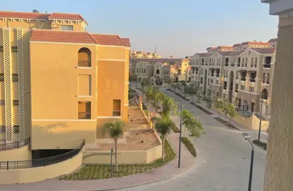 شقة - 2 غرف نوم - 2 حمامات للبيع في معادى فيو - كمبوندات الشروق - مدينة الشروق - القاهرة