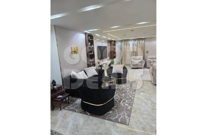 Apartment - 2 Bedrooms - 1 Bathroom for sale in El Mahkama Square - Heliopolis - Masr El Gedida - Cairo
