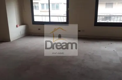 مكتب عمل جماعي - استوديو - 5 حمامات للايجار في شارع مصدق - الدقي - الجيزة