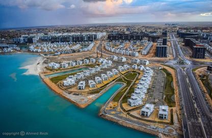 فيلا - 4 غرف نوم - 7 حمامات للبيع في مازيرين - مدينة العلمين الجديدة - العلمين - الساحل الشمالي