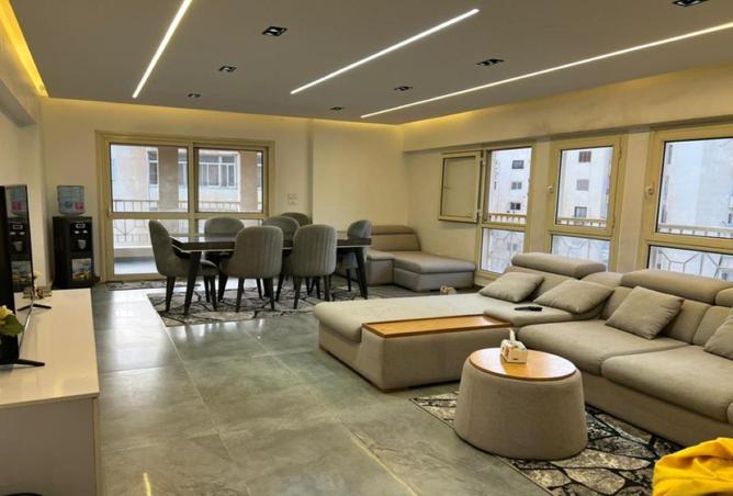 8439839 - Property Image 2