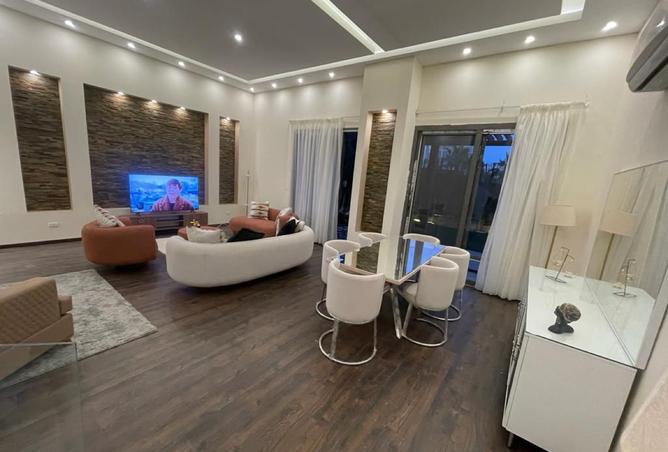 8176315 - Property Image 2