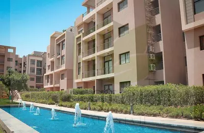 Apartment - 2 Bedrooms - 2 Bathrooms for sale in Fifth Square - The 5th Settlement - New Cairo City - Cairo