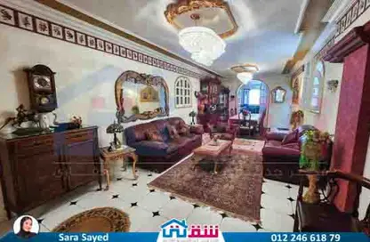 شقة - 5 غرف نوم - 3 حمامات للبيع في شارع فاروق عبد الوهاب - سيدي بشر - حي اول المنتزة - الاسكندرية