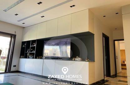شقة - 2 غرف نوم - 3 حمامات للايجار في ذا كورت ياردز - كمبوندات الشيخ زايد - الشيخ زايد - الجيزة