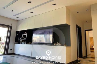 شقة - 2 غرف نوم - 3 حمامات للايجار في ذا كورت ياردز - كمبوندات الشيخ زايد - الشيخ زايد - الجيزة