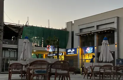 Shop - Studio - 2 Bathrooms for sale in 1O1 Mall - Sheikh Zayed City - Giza