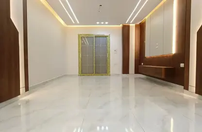 شقة - 3 غرف نوم - 2 حمامات للبيع في البوابة الرابعة - مينا - حدائق الاهرام - الجيزة شقة - 3 غرف نوم - 2 حمامات للبيع في البوابة الرابعة - مينا - حدائق الاهرام - الجيزة