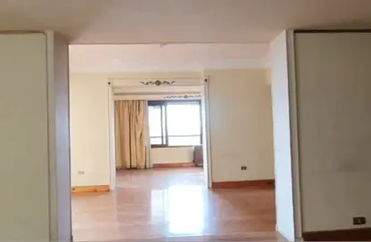 شقة - 3 غرف نوم - 2 حمامات للبيع في شارع البحر الاعظم - منطقة الجيزة - جنوب الجيزة - الجيزة