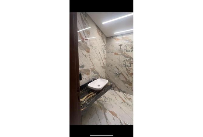 8036366 - Property Image 2