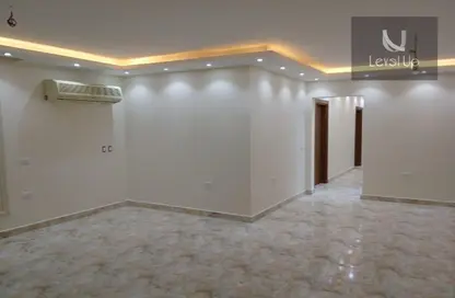 Apartment - 4 Bedrooms - 2 Bathrooms for rent in Stone Residence - 5th Settlement Compounds - The 5th Settlement - New Cairo City - Cairo