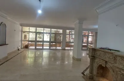 Apartment - 3 Bedrooms - 3 Bathrooms for rent in Nasr St. - Hay El Maadi - Cairo
