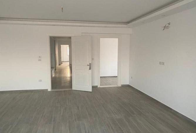 8439954 - Property Image 2