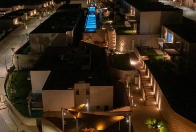 8300446 - Property Image 2